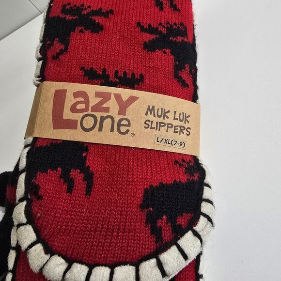NWT MUK LUKS Women's Red Black "Reindeer" Moose SLIPPER SOCKS Size L/XL 7-9 - Picture 2 of 4